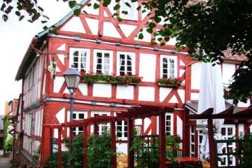 32 Amoeneburg
